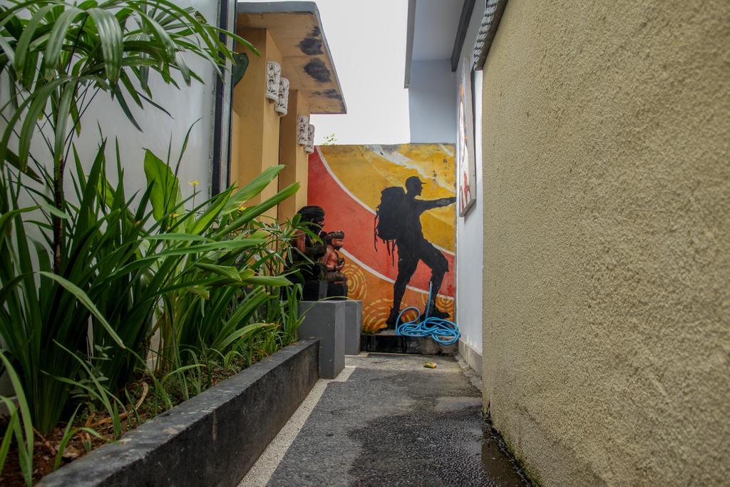 Nyoman Guesthouse Canggu Экстерьер фото
