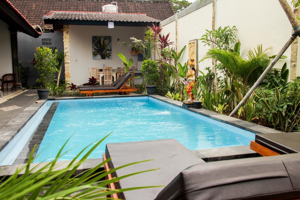 Nyoman Guesthouse Canggu Экстерьер фото